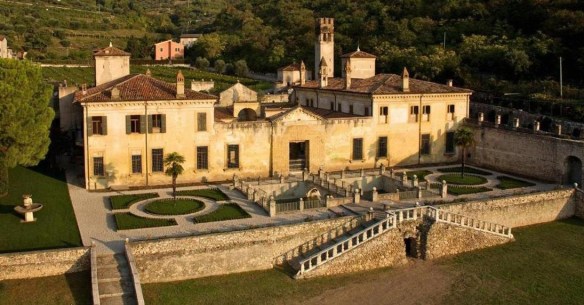 Palazzo-della-Torre-Villa